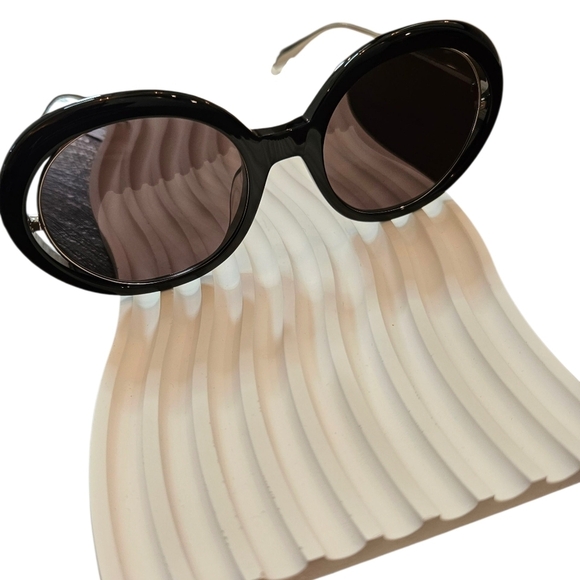 Alexander McQueen Black Oval Sunglasses - 54mm main image 7